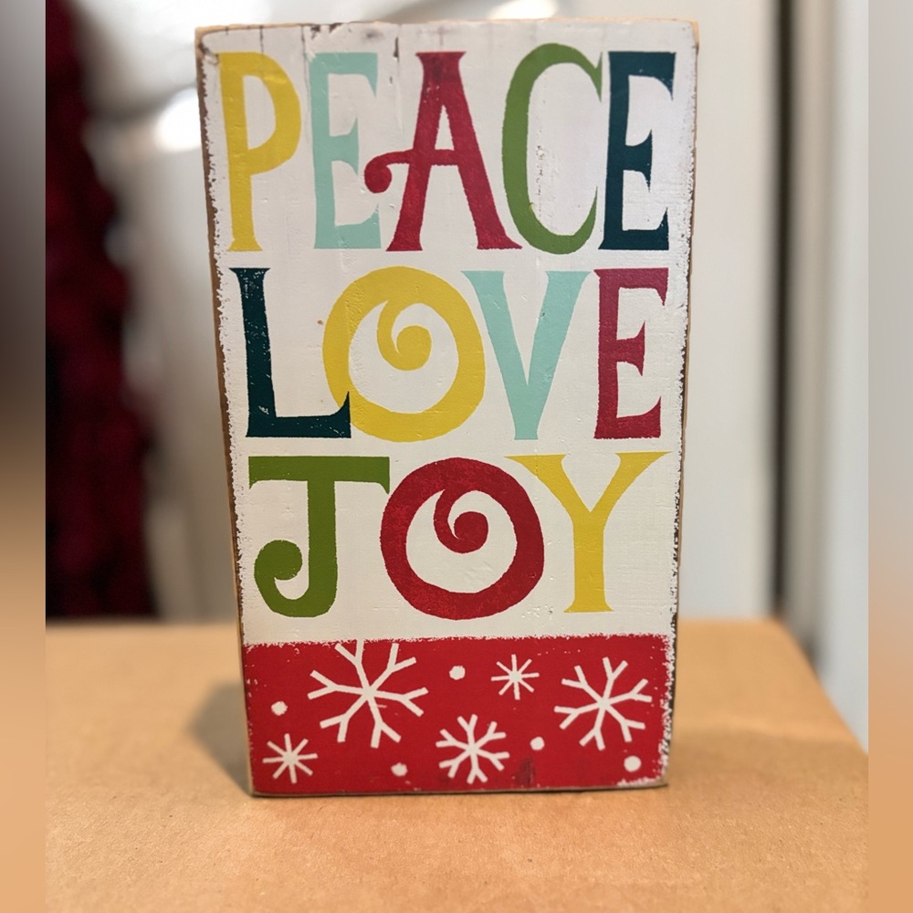 Decor Art work words Peace Love Joy